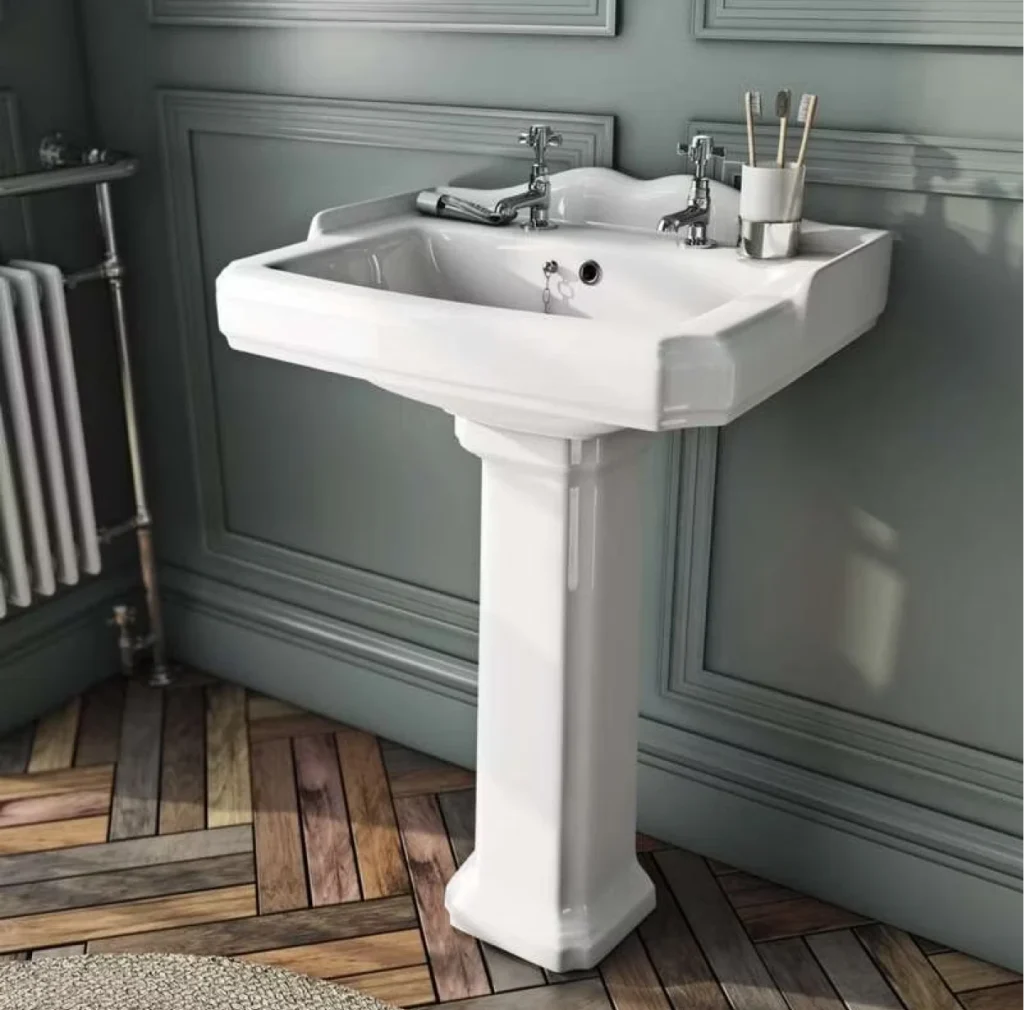 tap hole full pedestal basin