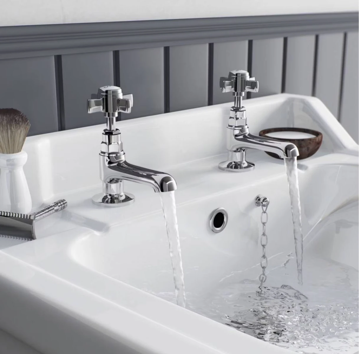 Square countertop basin