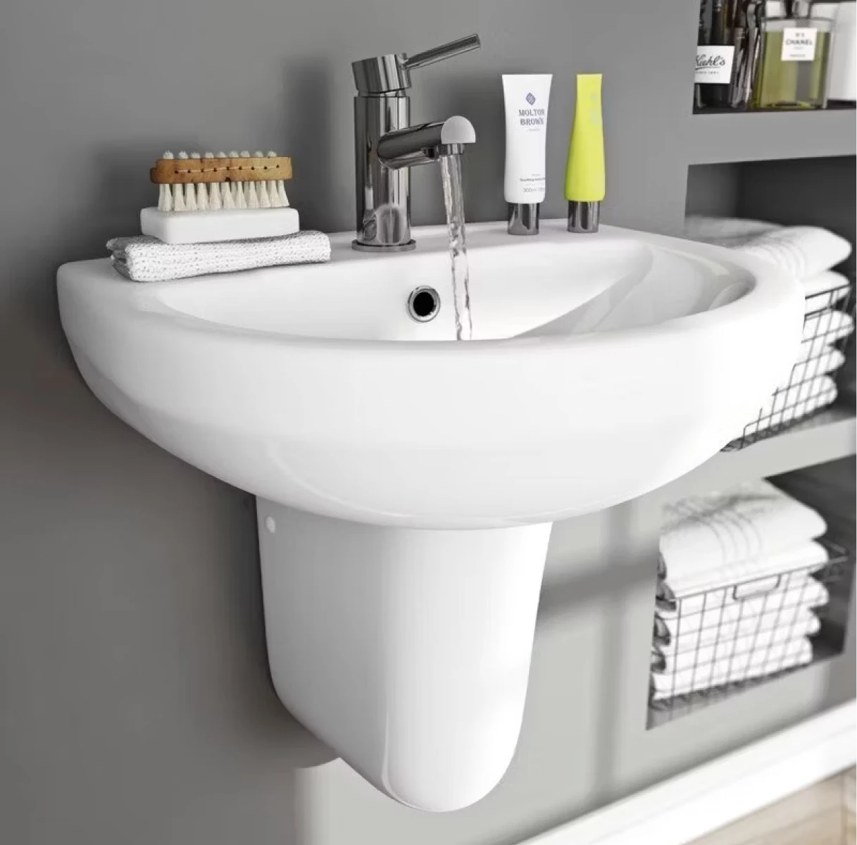 Harrison wall hung basin